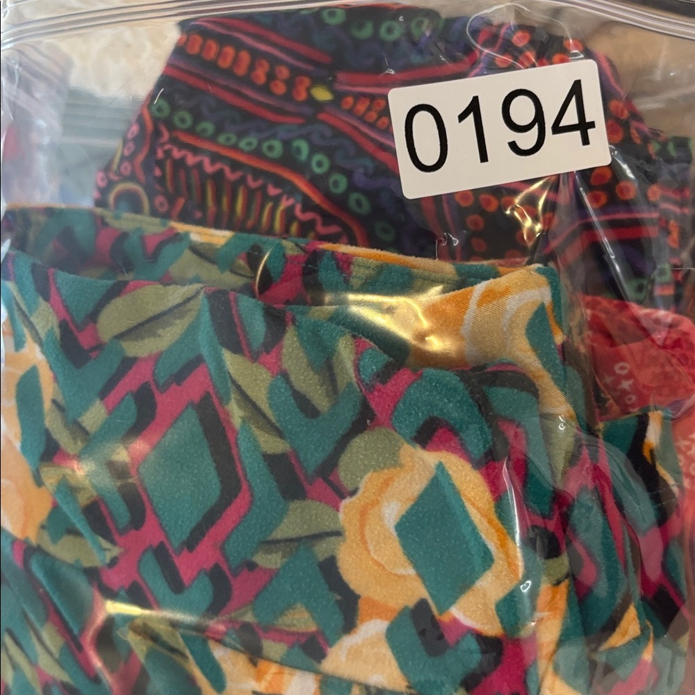 LulaRoe Leggings Six Pairs One Size - Picture 6 of 6